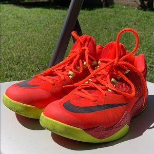 Nike James Harden “THREE THE HARDEN WAY” Sz 8 Mens